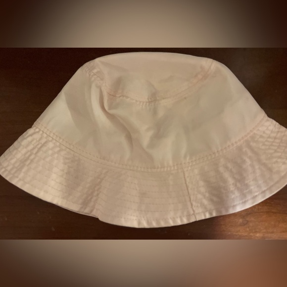 Pink bucket hat - Picture 3 of 3
